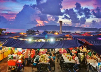 Kota Kinabalu City Night Tour with Seafood Dinner (Private Tour)