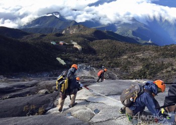 Top High-Altitude Adventures: Best of Borneo’s landscapes.