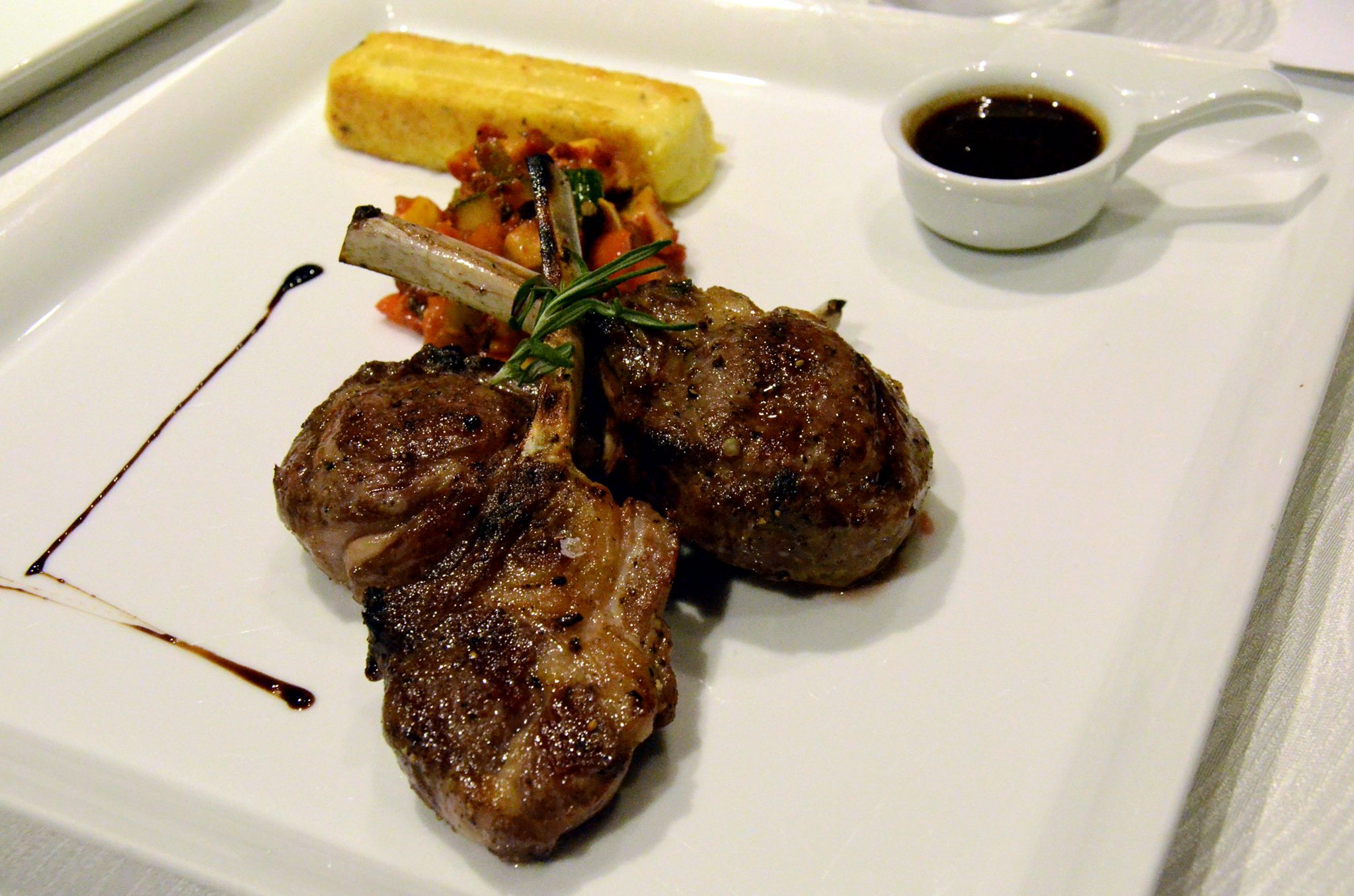 Favola, Le Meridien