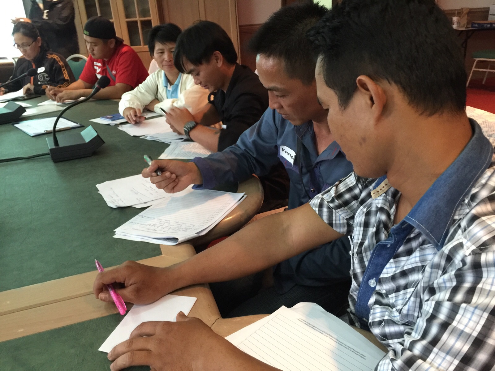 Mountain guides taking part in the legacy communication workshop