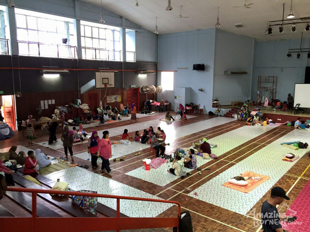 Water distribution during the Ranau relief initiative