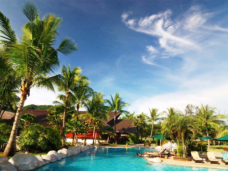 Nexus Resort & Spa Karambunai - Amazing Borneo Tours