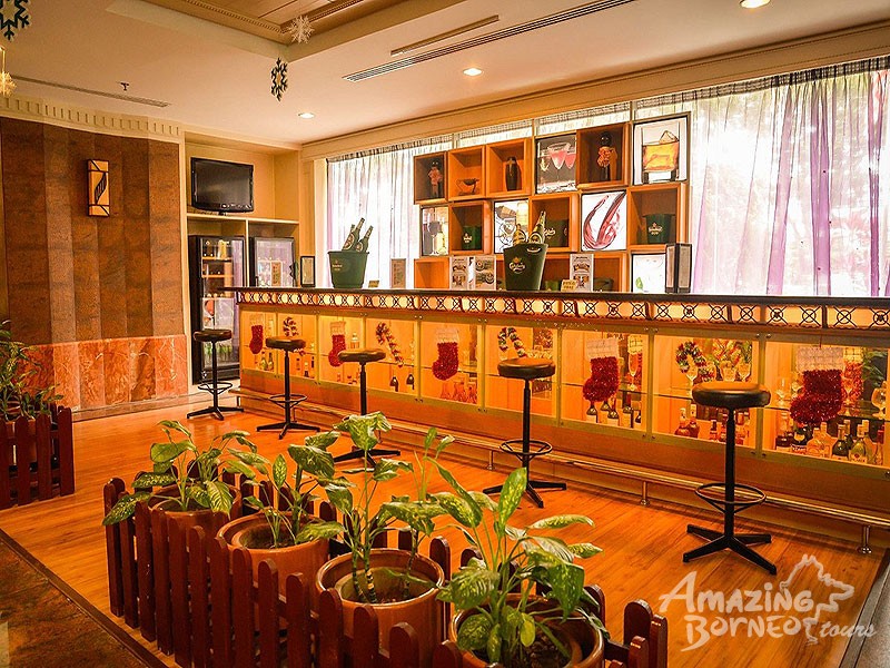 Hotel Shangri-La Downtown - Amazing Borneo Tours