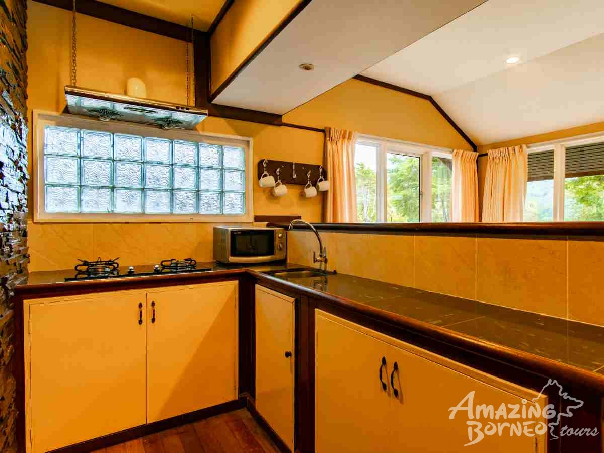 Kinabalu Park Premier Chalet - Summit Lodge - Amazing Borneo Tours