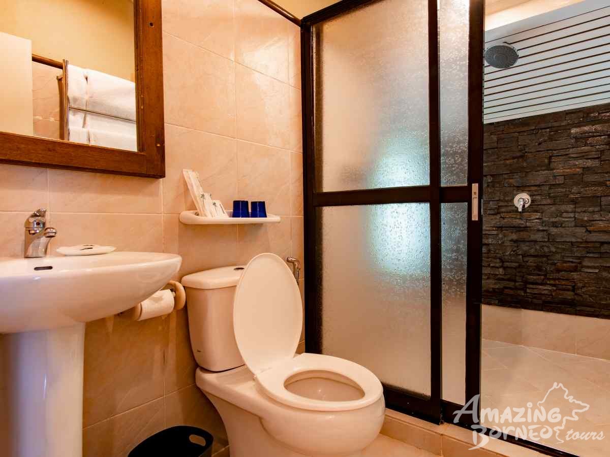 Kinabalu Park Premier Chalet - Summit Lodge - Amazing Borneo Tours
