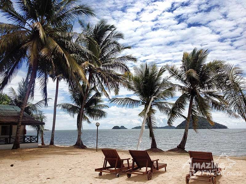 Langkah Syabas Beach Resort - Amazing Borneo Tours