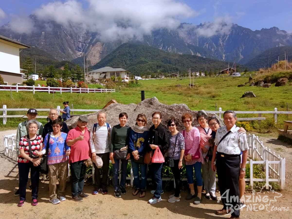 Kinabalu Park with Rumah Terbalik & Desa Cow Farm  - Amazing Borneo Tours
