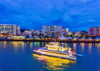  North Borneo Cruises - KK City Night Dinner Cruise