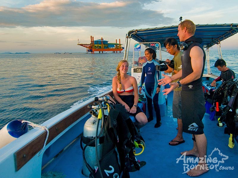 Mabul Island: Seaventures Dive Resort (Dive Rig) - Amazing Borneo Tours
