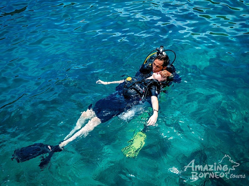 PADI Rescue Diver Course - Amazing Borneo Tours