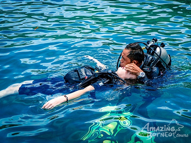 PADI Rescue Diver Course - Amazing Borneo Tours