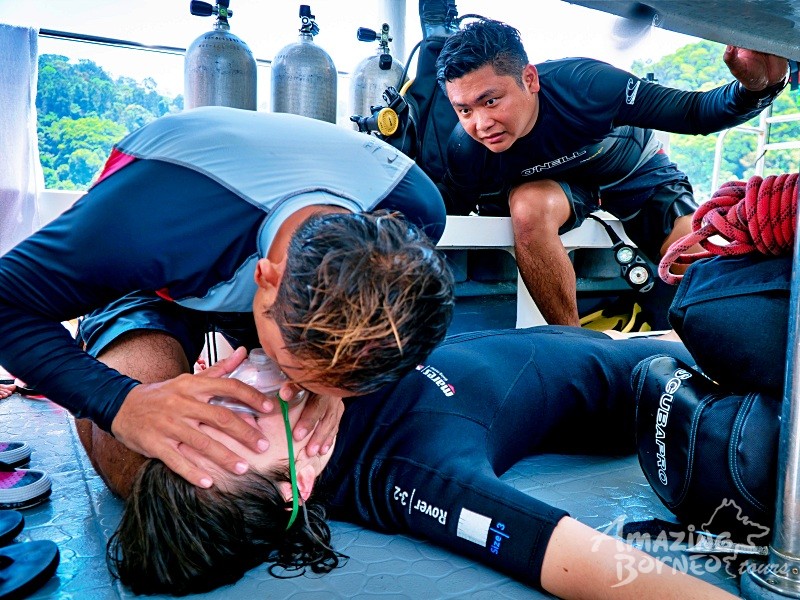 PADI Rescue Diver Course - Amazing Borneo Tours