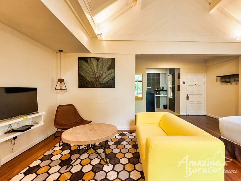 Nepenthes Suite - Amazing Borneo Tours
