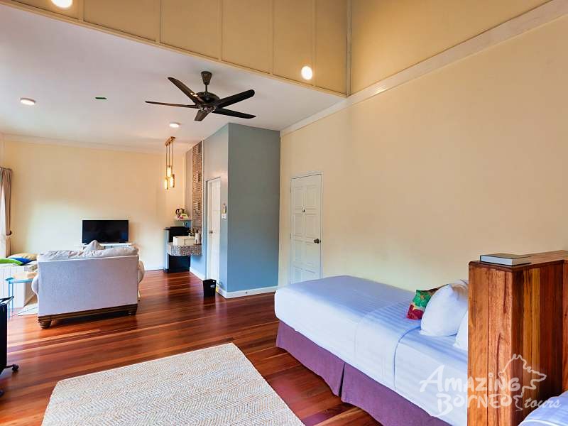 Nepenthes Suite - Amazing Borneo Tours