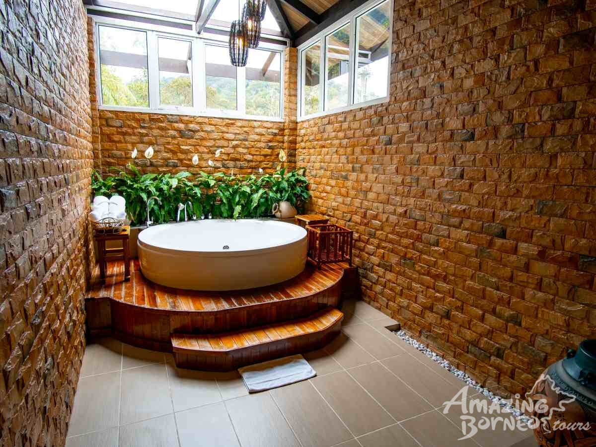 Kinabalu Park Premier Chalet - Rajah Lodge - Amazing Borneo Tours