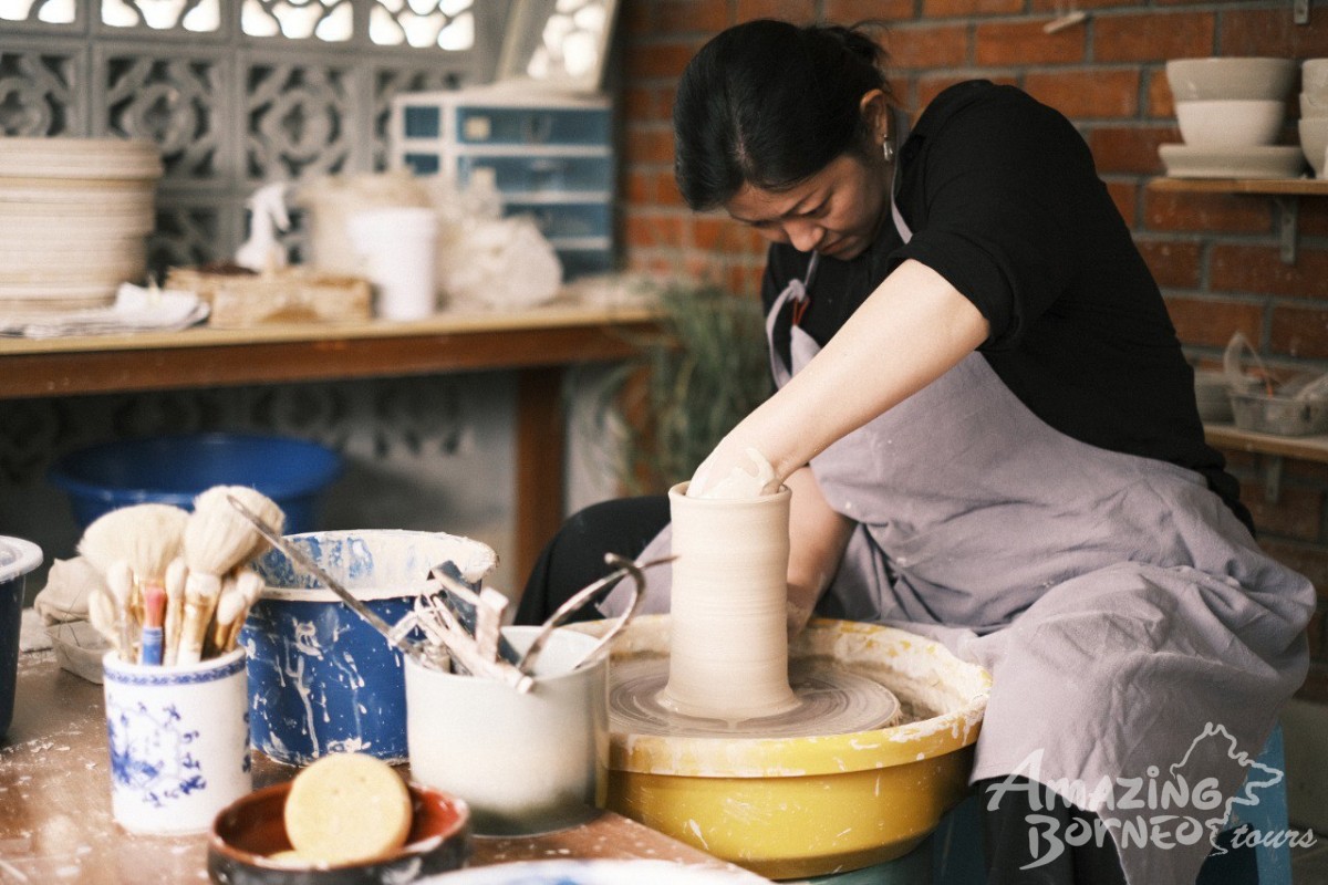 Sabah Seafood Dinner & Handcrafted Pottery Workshop (Evening Session) -  Amazing Borneo Tours