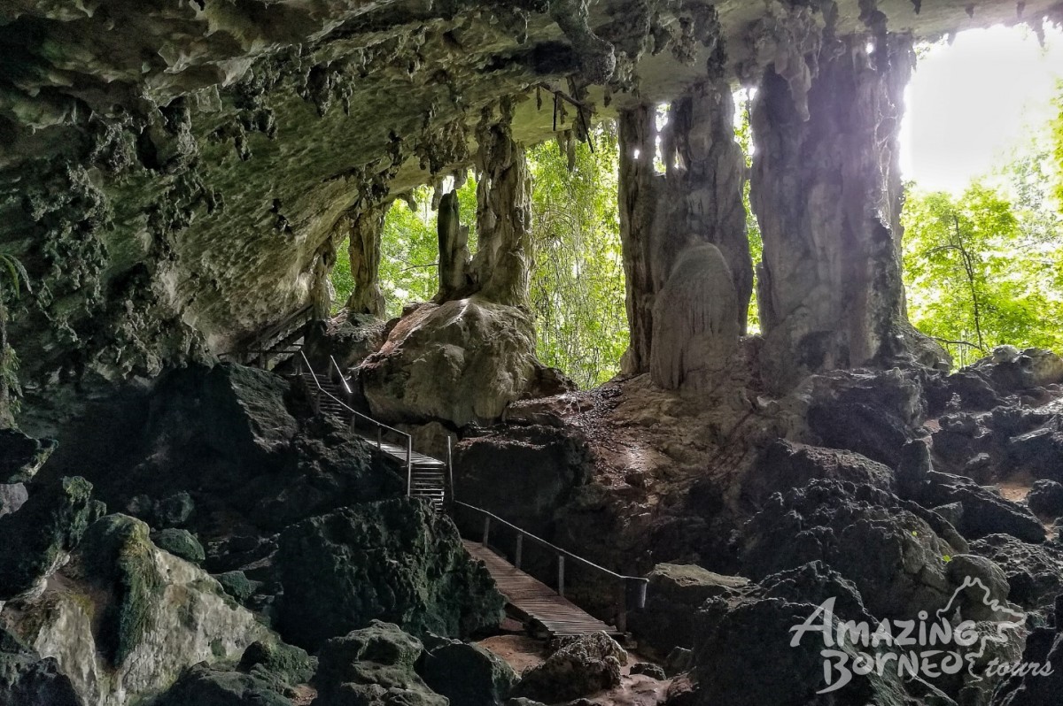3D2N Miri Historical Caving Experience  - Amazing Borneo Tours