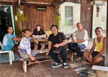 Kuching Day Tour - Annah Rais Longhouse Visit with Ethnic Lunch and Hot Spring