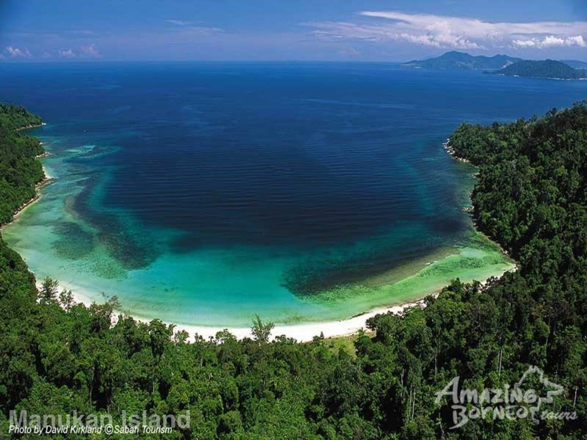 Beautiful Twin Islands Hopping - Amazing Borneo Tours