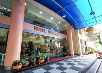 2D1N Sandakan Wildlife Highlights with Orangutans, Sun Bears & Hotel Sandakan Stay