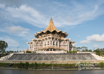 6D5N Kuching Nature, Culture & Wildlife Tour with Bako National Park, Orangutans, Food Tour & Sarawak Farmstay