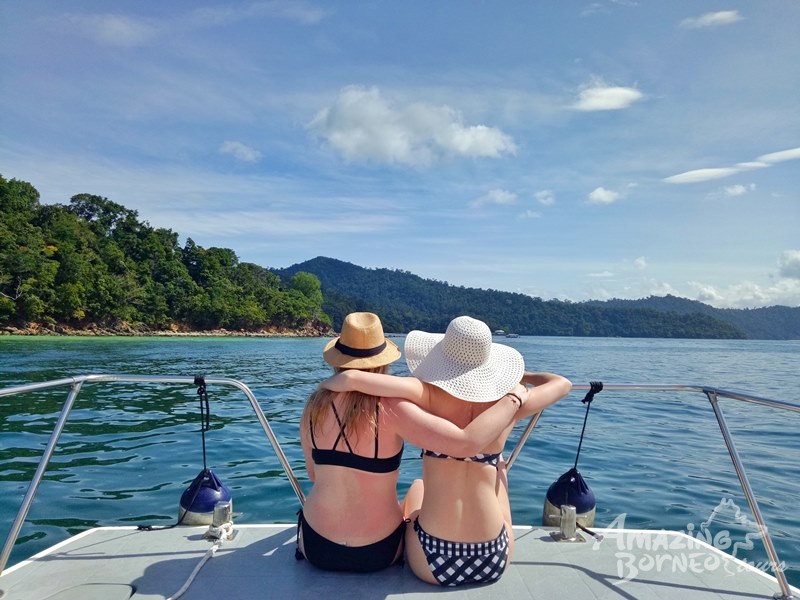 Nemo Sea Walking & Island Visit - Amazing Borneo Tours