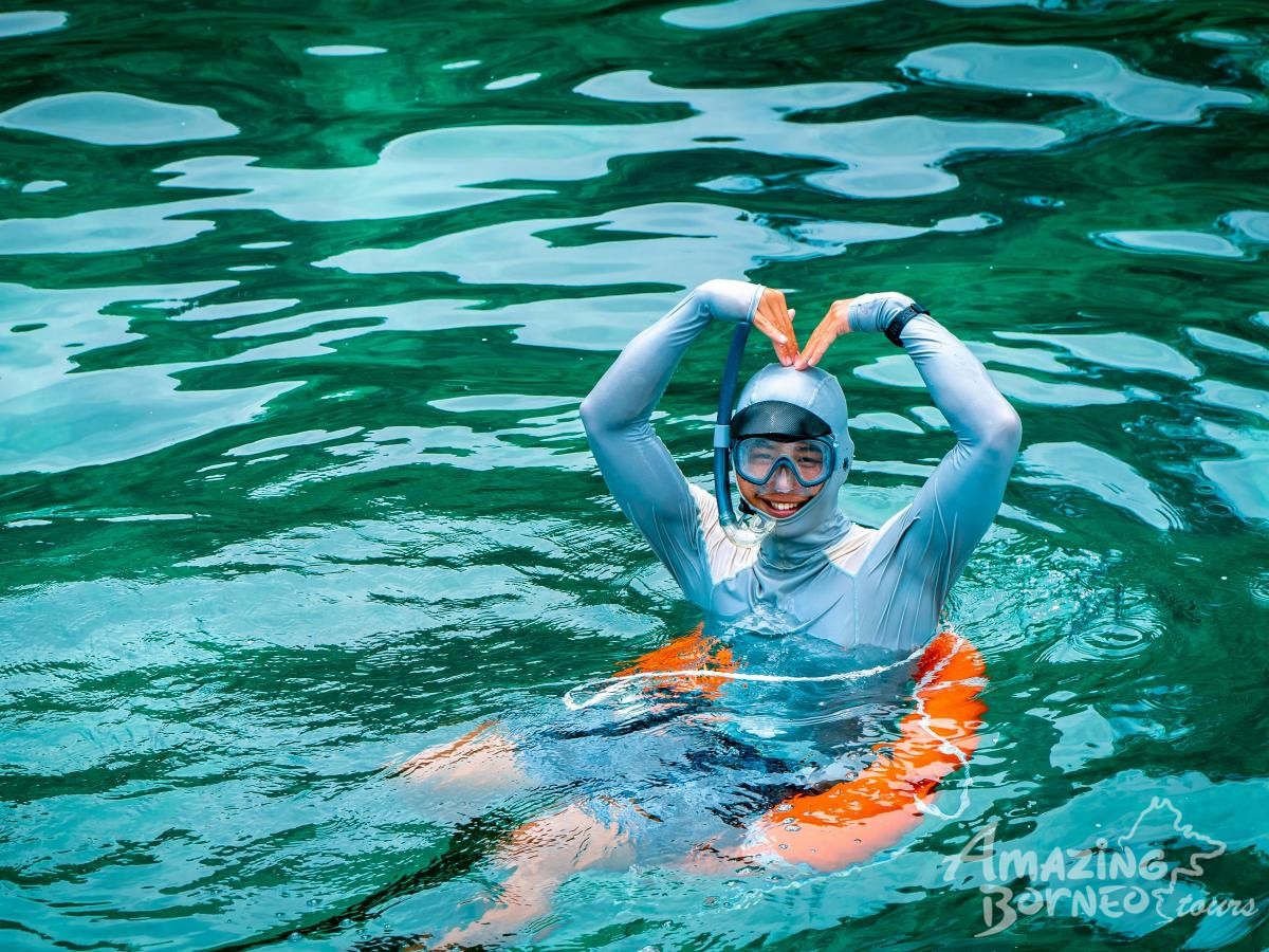 Snorkeling in malay